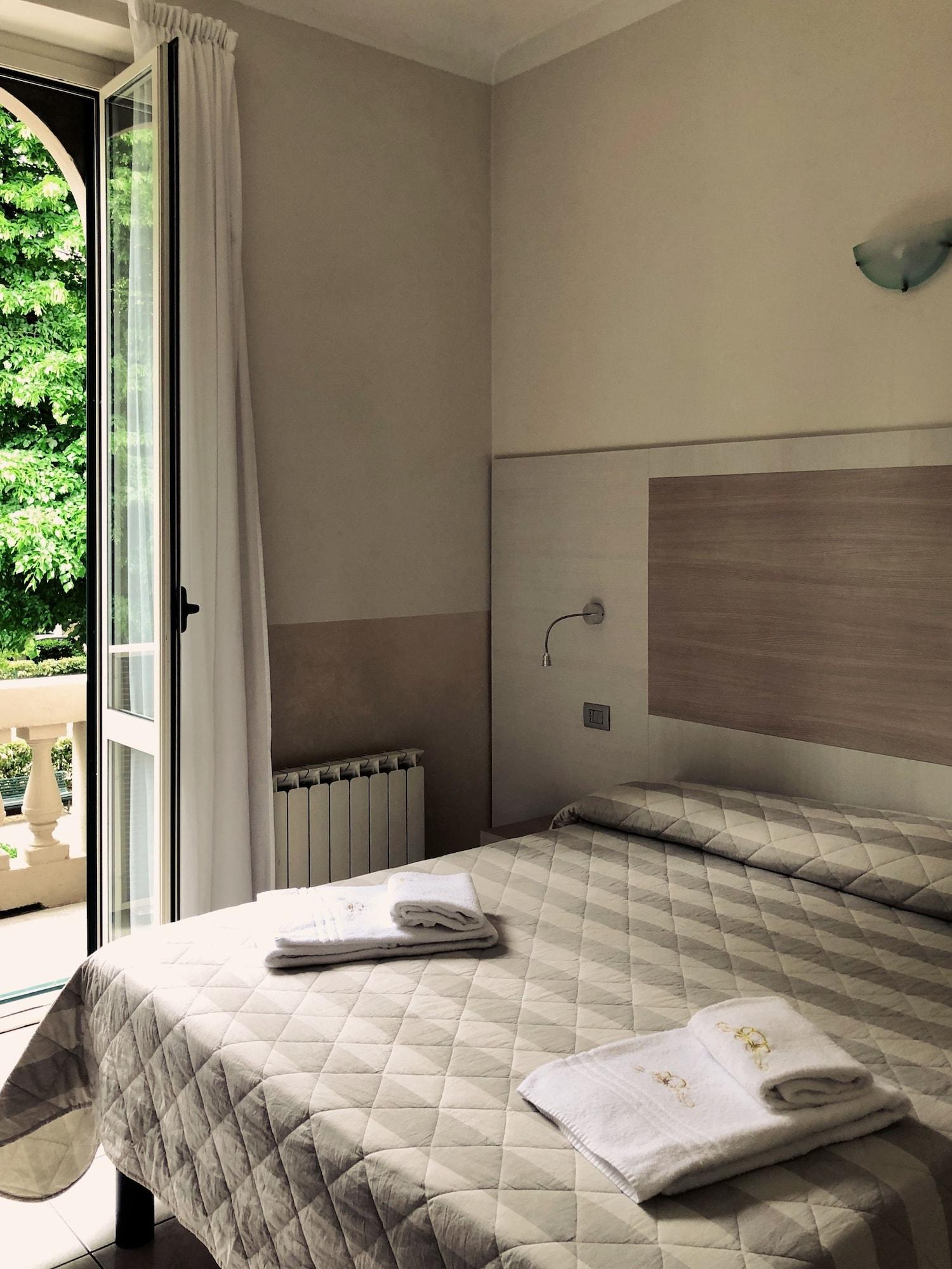 Hotel Due Giardini Milan Bagian luar foto